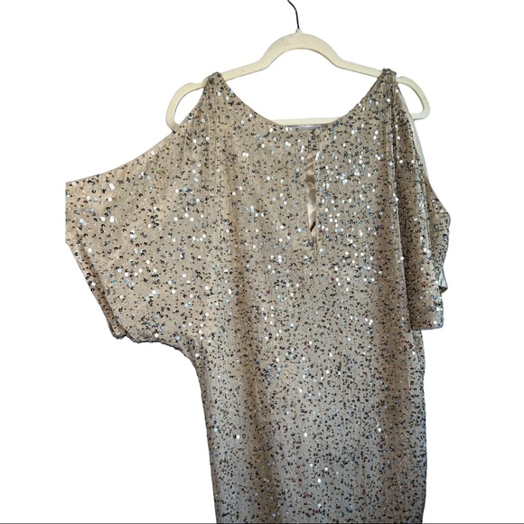 Aidan Mattox Gold Sequins Dress Cold Shoulder Size 2 - Picture 11 of 13